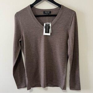 Lord & Taylor 100% Merino Wool V-Neck Sweater Size S